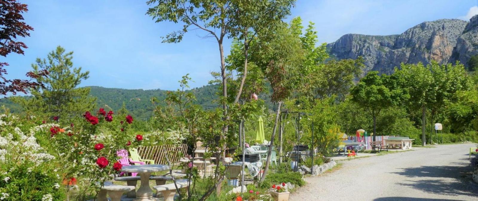 Camping Le Vieux Colombier Moustiers-Sainte-Marie Esterno foto
